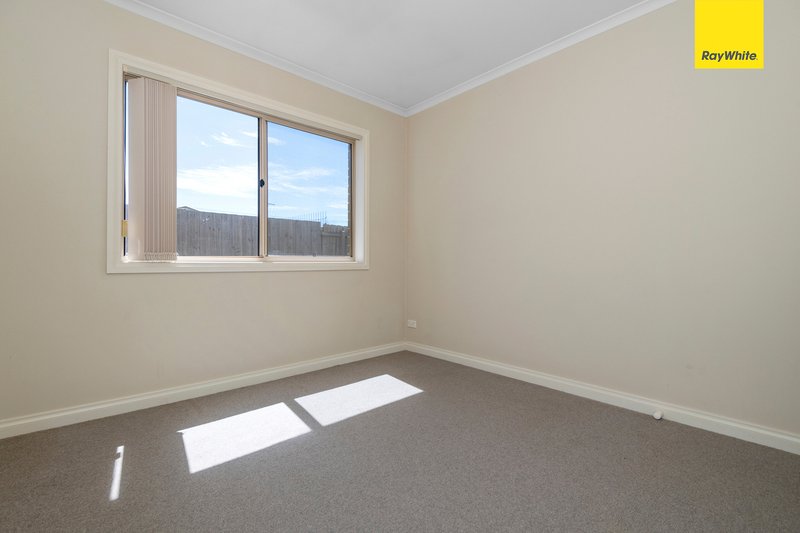 Photo - 23/3 Austin Place, Melton South VIC 3338 - Image 10