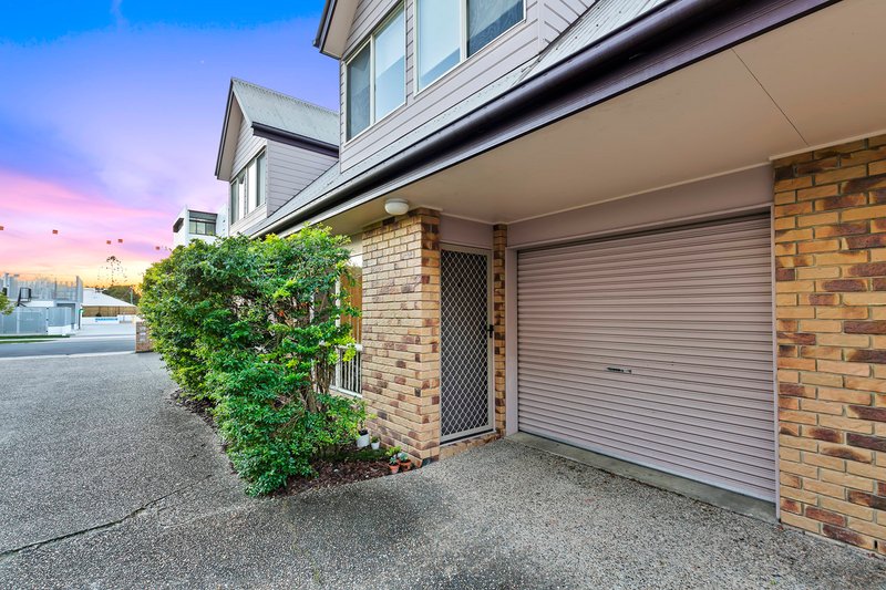 Photo - 2/33 Baden Powell Street, Maroochydore QLD 4558 - Image 7