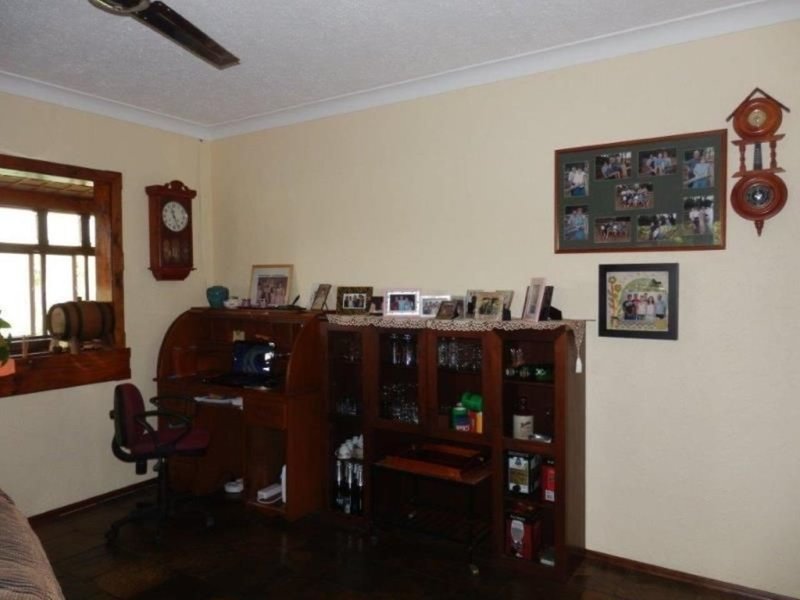 Photo - 233 Barramundi Str , Stanage QLD 4702 - Image 10