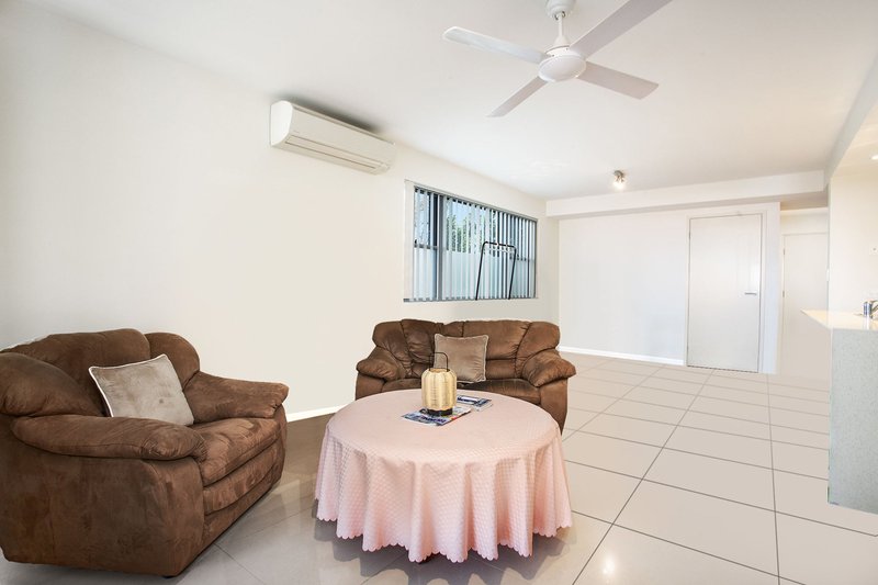 Photo - 2/33 Barrymore Street, Everton Park QLD 4053 - Image 8