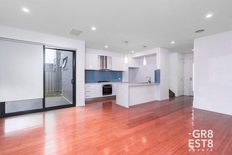 Photo - 2/33 Bryants Road, Dandenong VIC 3175 - Image 4