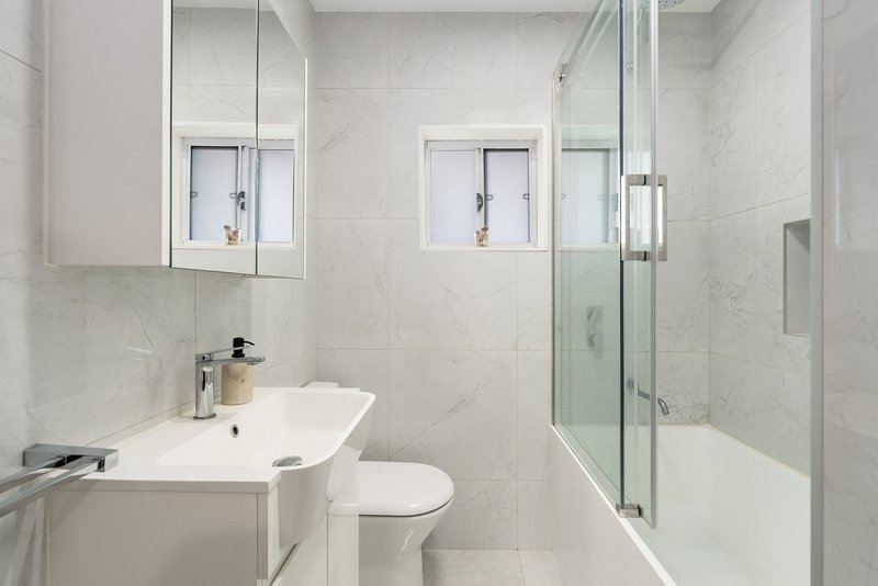 Photo - 2/33 Bungalow Road, Roselands NSW 2196 - Image 7