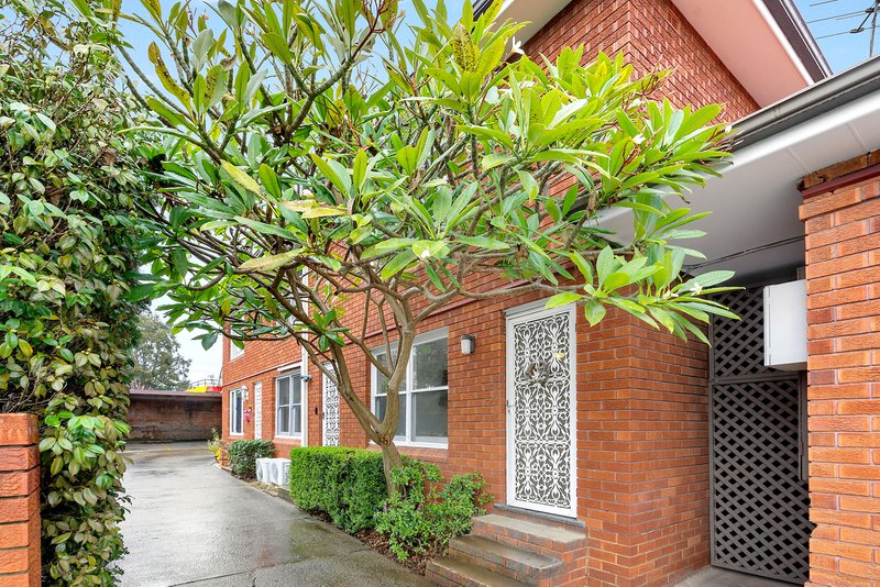 Photo - 2/33 Bungalow Road, Roselands NSW 2196 - Image 8