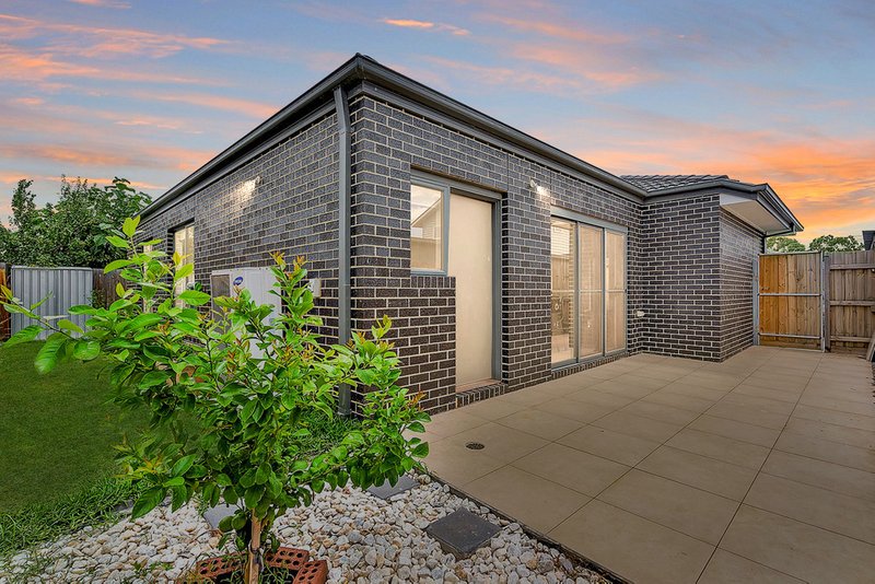 Photo - 2/33 Hare Street, Fawkner VIC 3060 - Image 11