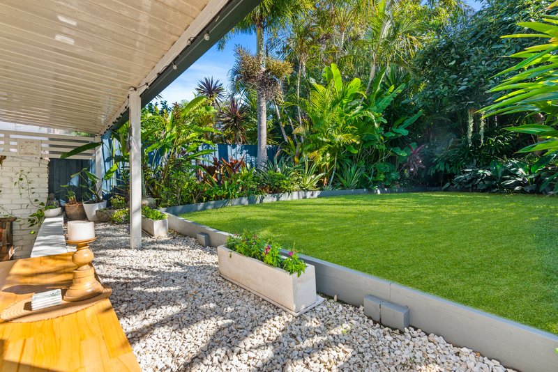 Photo - 2/33 Hillcrest Avenue, Tugun QLD 4224 - Image 4