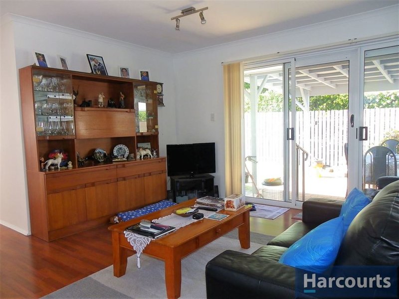 Photo - 2/33 Island Pde , Banksia Beach QLD 4507 - Image 4