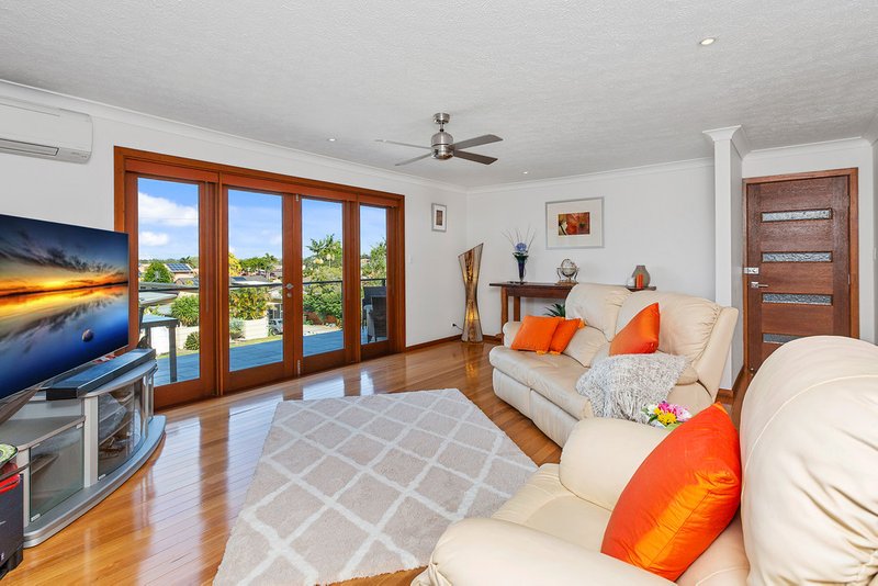 2/33 Mariners Crescent, Banora Point NSW 2486