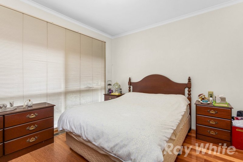 Photo - 2/33 Mount Street, Glen Waverley VIC 3150 - Image 3