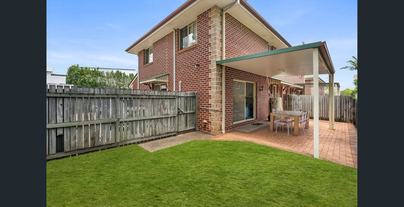 Photo - 2/33 Oak Street, Balmoral QLD 4171 - Image 1