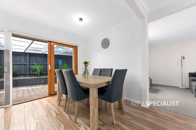 Photo - 2/33 Parkview Close, Dandenong VIC 3175 - Image 7