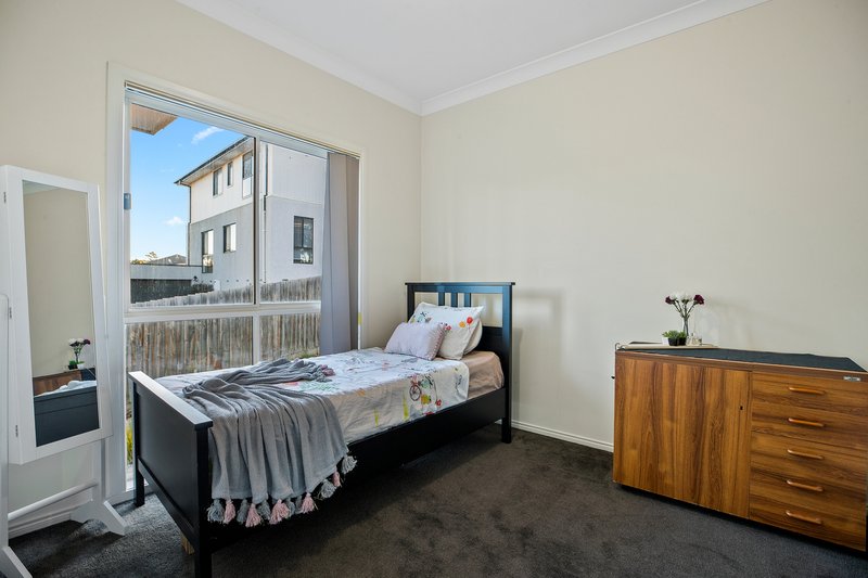 Photo - 2/33 Portchester Boulevard, Beaconsfield VIC 3807 - Image 8