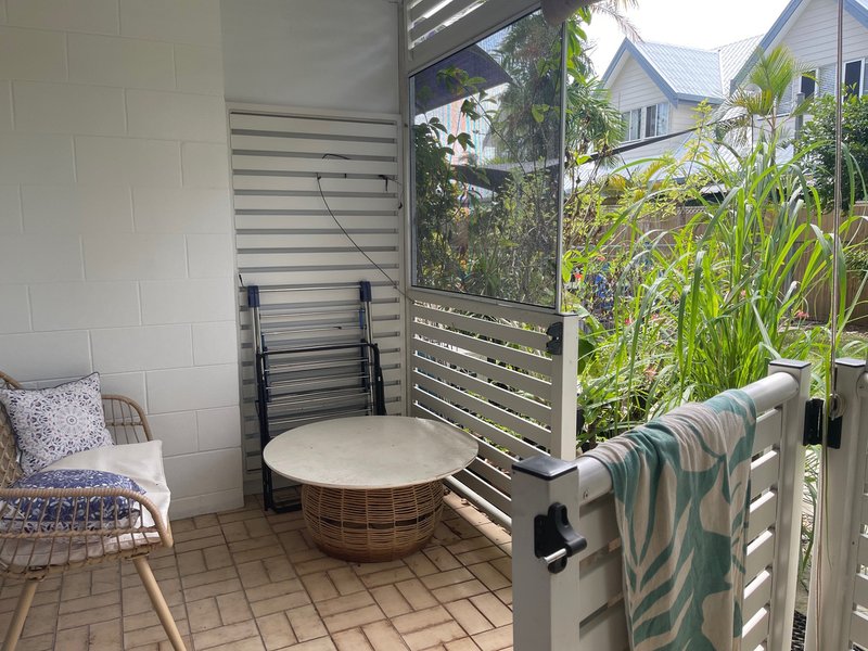 Photo - 2/33 Rutherford Street, Yorkeys Knob QLD 4878 - Image 14