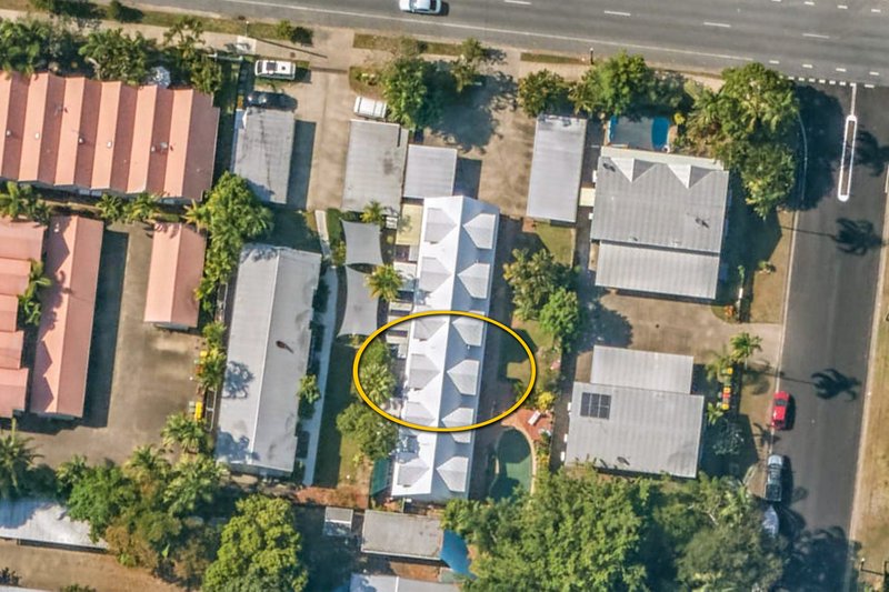 Photo - 2/33 Rutherford Street, Yorkeys Knob QLD 4878 - Image 16