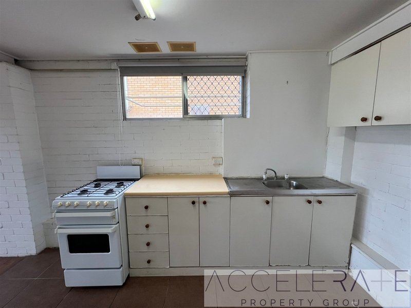 Photo - 2/33 Spinnaker Street, Jamboree Heights QLD 4074 - Image 6