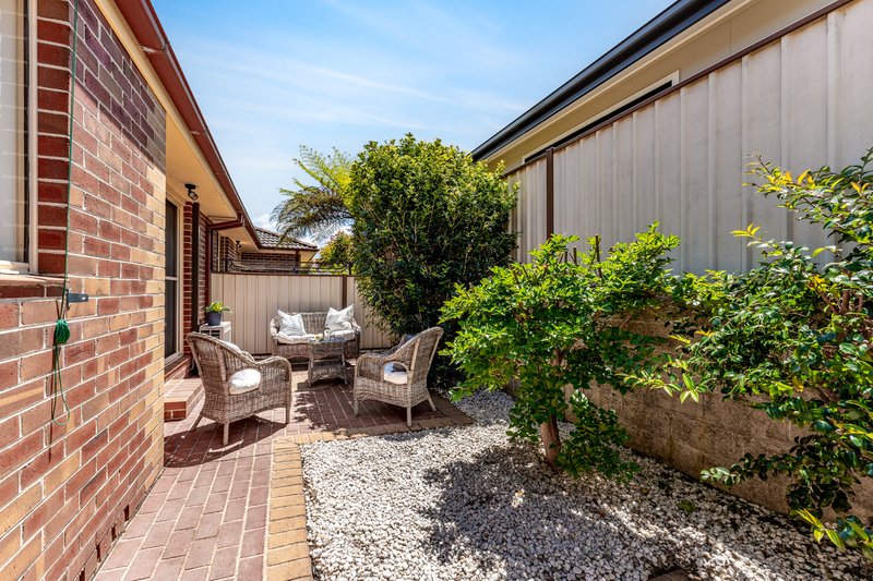 Photo - 2/33 Stuart Street, Helensburgh NSW 2508 - Image 4