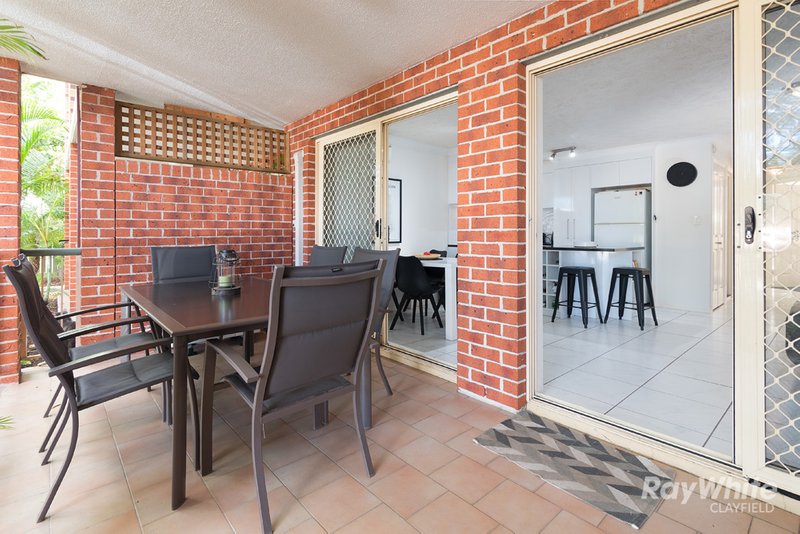 Photo - 2/33 Wongara Street, Clayfield QLD 4011 - Image 3