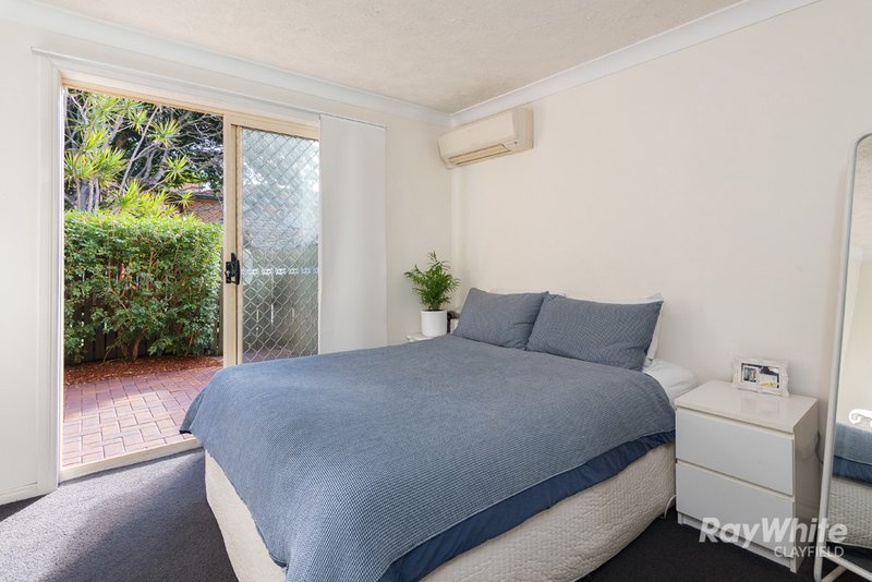 Photo - 2/33 Wongara Street, Clayfield QLD 4011 - Image 10