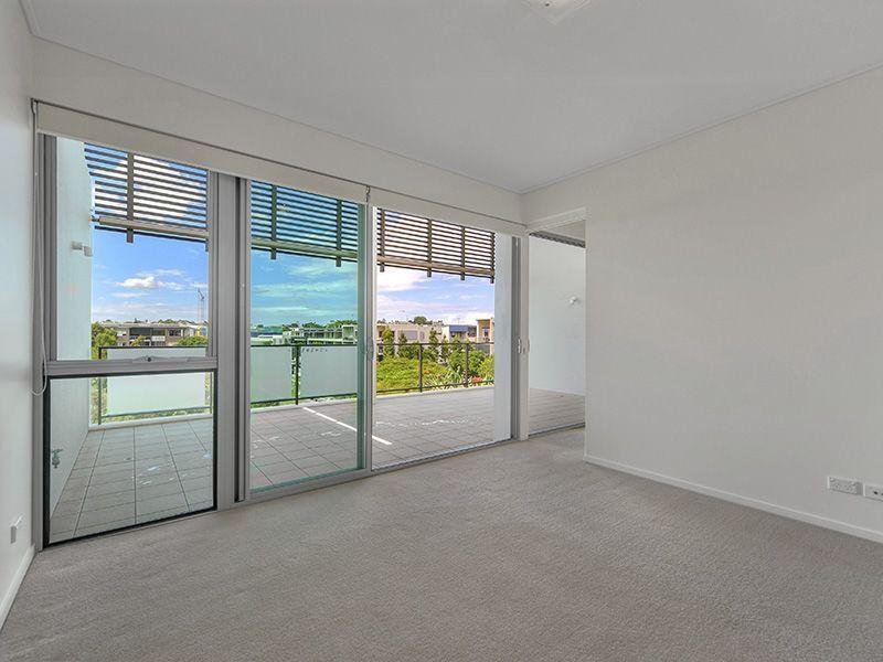 233/16 Waterline Crescent, Bulimba QLD 4171