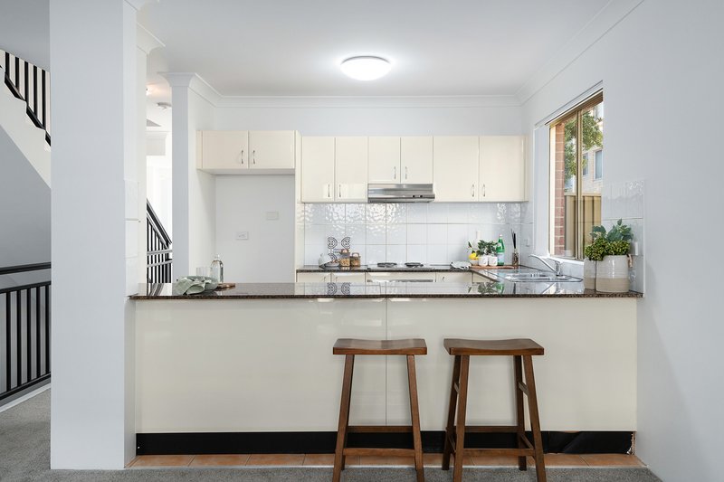 Photo - 23/32-34 Wolli Creek Road, Banksia NSW 2216 - Image 2