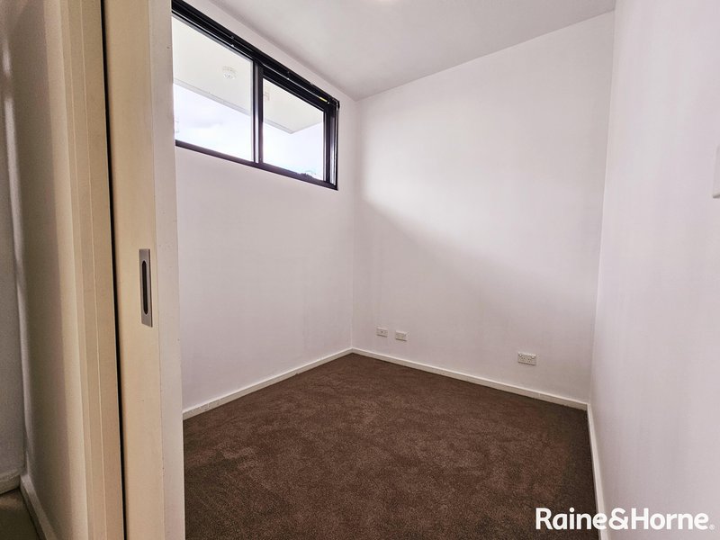 Photo - 23/32 East Esplanade, St Albans VIC 3021 - Image 9