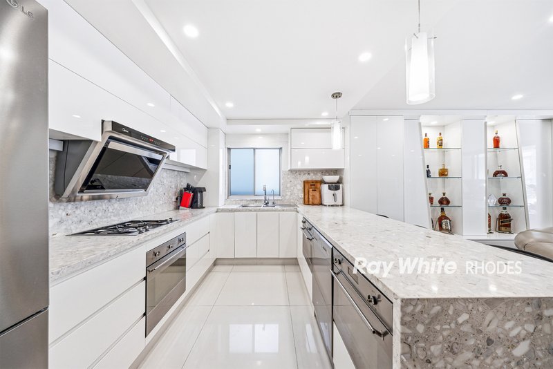 Photo - 233/25 Bennelong Parkway, Wentworth Point NSW 2127 - Image 2