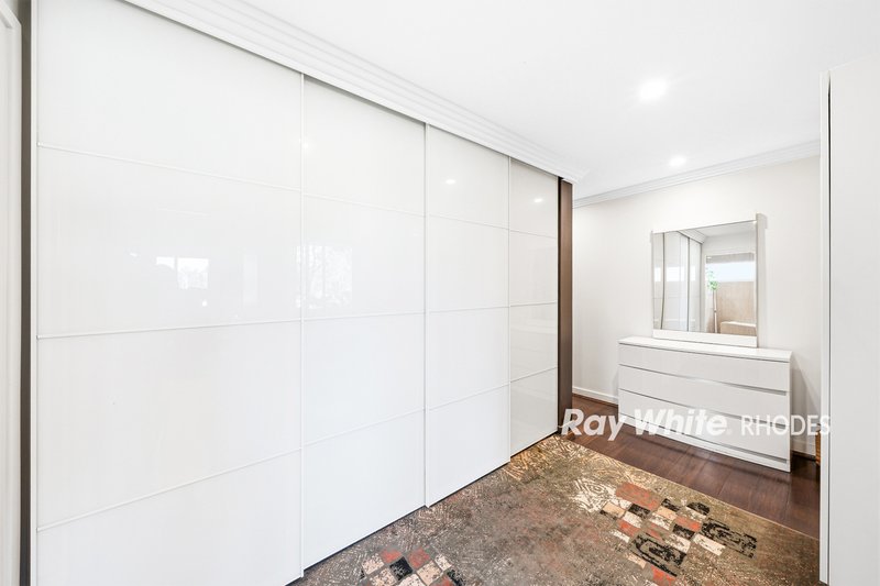 Photo - 233/25 Bennelong Parkway, Wentworth Point NSW 2127 - Image 10