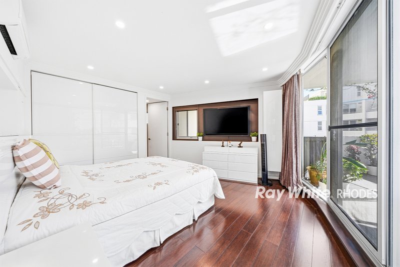 Photo - 233/25 Bennelong Parkway, Wentworth Point NSW 2127 - Image 11
