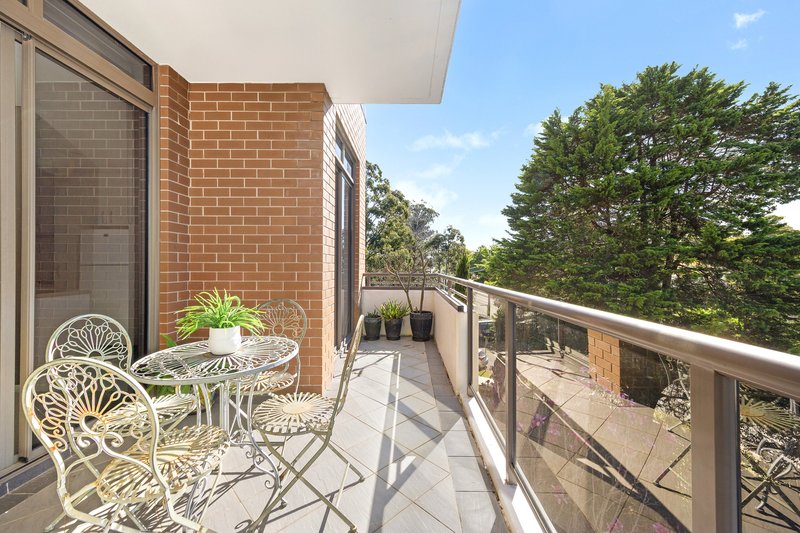Photo - 233/2c Munderah Street, Wahroonga NSW 2076 - Image 4