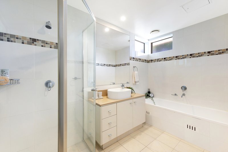 Photo - 233/2c Munderah Street, Wahroonga NSW 2076 - Image 9