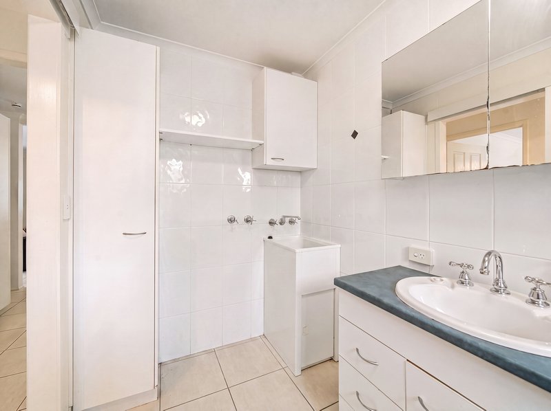 Photo - 2/34 Dunns Terrace, Scarborough QLD 4020 - Image 12