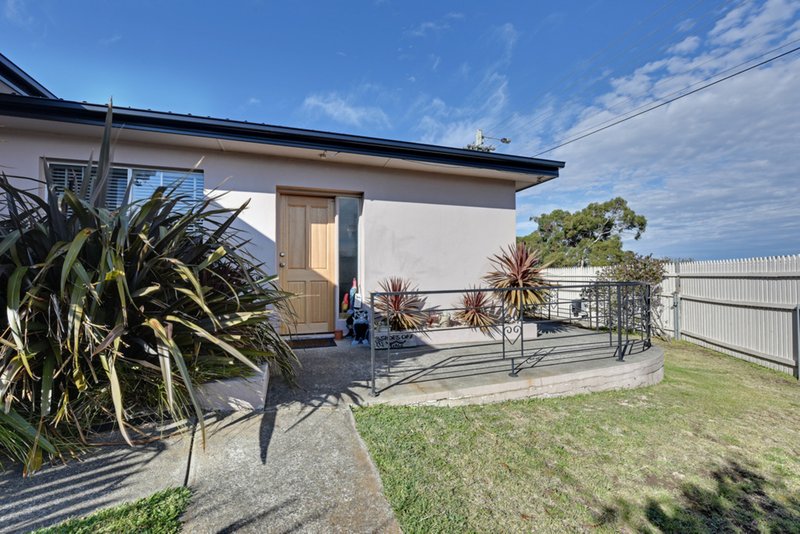 Photo - 234 East Derwent Highway, Lindisfarne TAS 7015 - Image 2