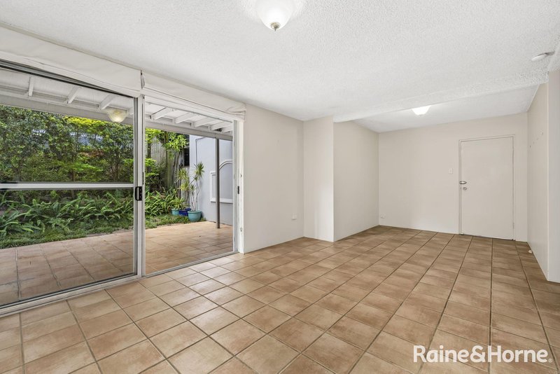 Photo - 2/34 Elizabeth Street, Toowong QLD 4066 - Image 4