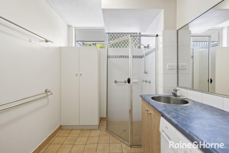 Photo - 2/34 Elizabeth Street, Toowong QLD 4066 - Image 7