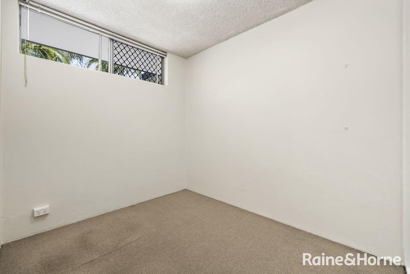 Photo - 2/34 Elizabeth Street, Toowong QLD 4066 - Image 8