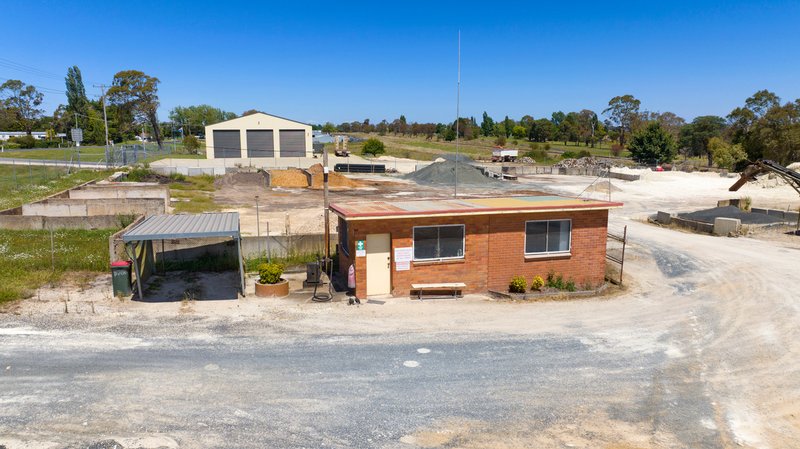 Photo - 234 Falconer Street, Guyra NSW 2365 - Image 6