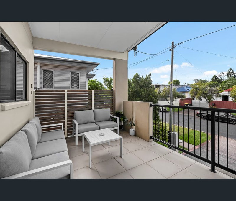 Photo - 2/34 Harold Street, Zillmere QLD 4034 - Image 12