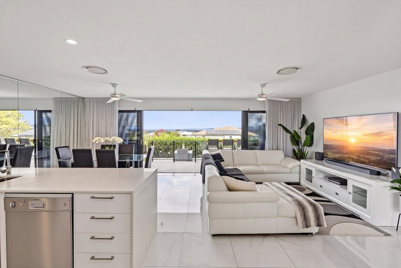Photo - 2/34 John Francis Drive, Carrara QLD 4211 - Image 4