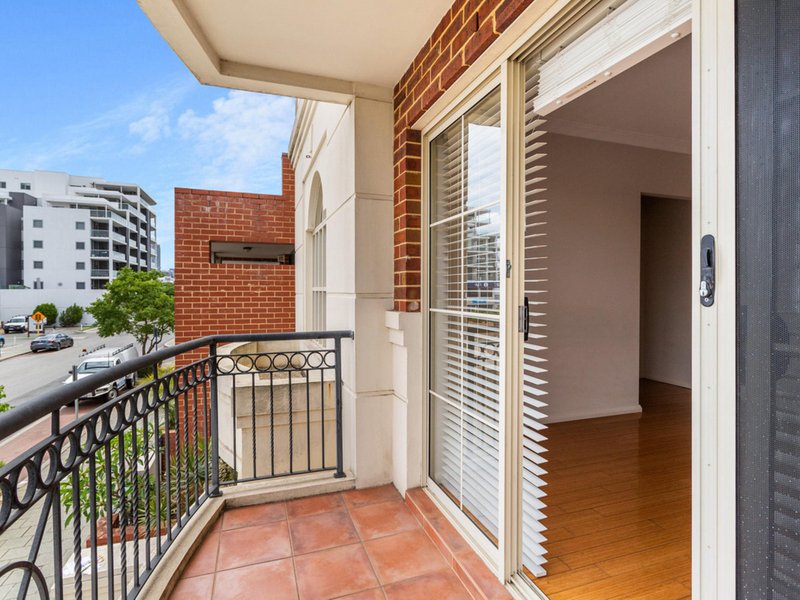 Photo - 2/34 Kensington Street, East Perth WA 6004 - Image 20