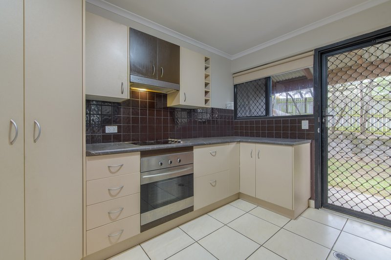 Photo - 2/34 Marten Street, South Gladstone QLD 4680 - Image 4