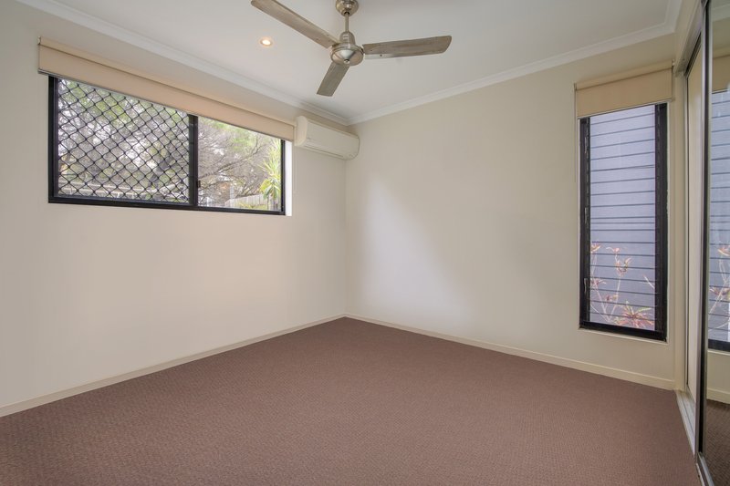 Photo - 2/34 Marten Street, South Gladstone QLD 4680 - Image 8