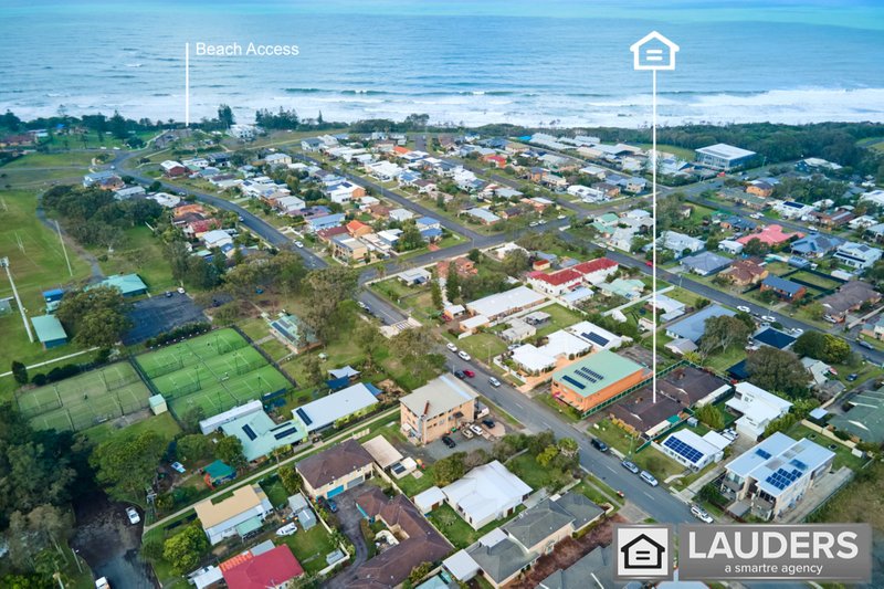 Photo - 2/34 Old Bar Road, Old Bar NSW 2430 - Image 2