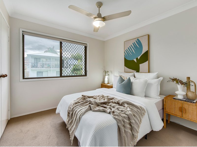 Photo - 2/34 Parker Street, Newmarket QLD 4051 - Image 9