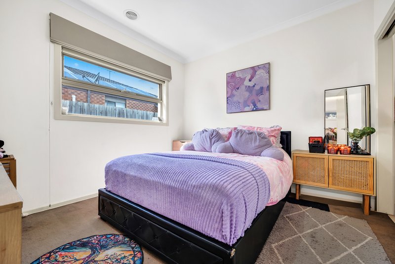 Photo - 2/34 Sing Crescent, Berwick VIC 3806 - Image 7