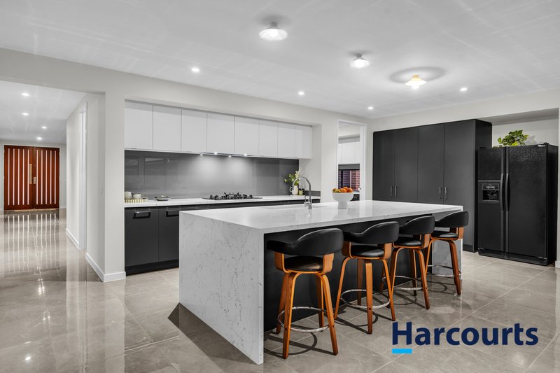 Photo - 234 St Germain Boulevard, Clyde North VIC 3978 - Image 5