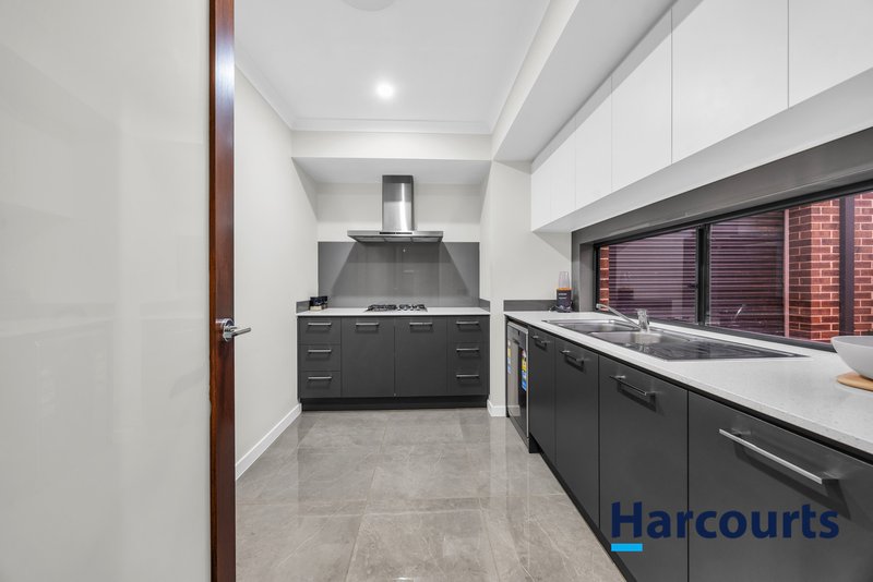 Photo - 234 St Germain Boulevard, Clyde North VIC 3978 - Image 13