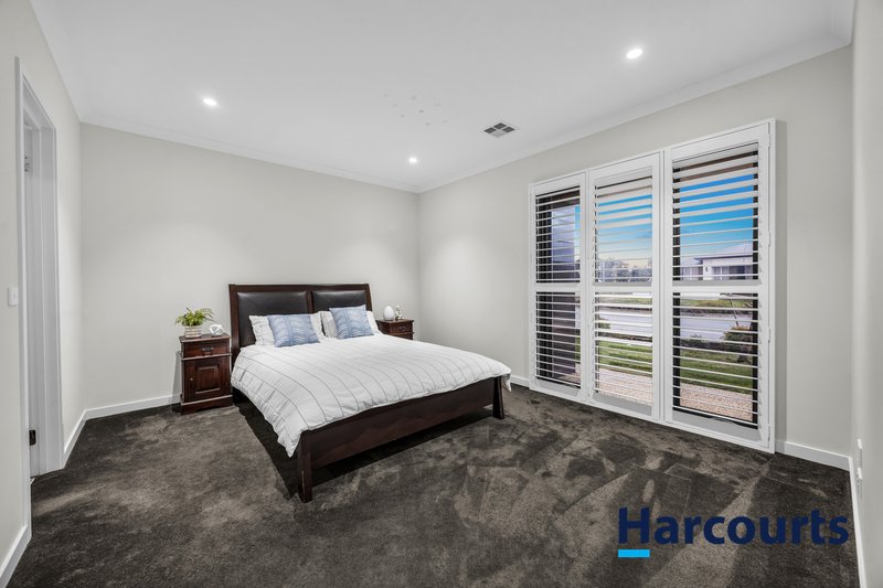 Photo - 234 St Germain Boulevard, Clyde North VIC 3978 - Image 18