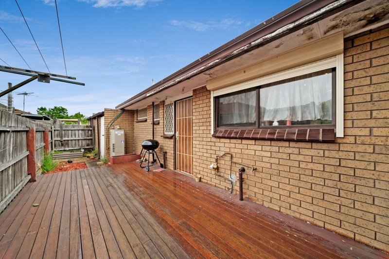 Photo - 2/34 St Johns Avenue, Springvale VIC 3171 - Image 9