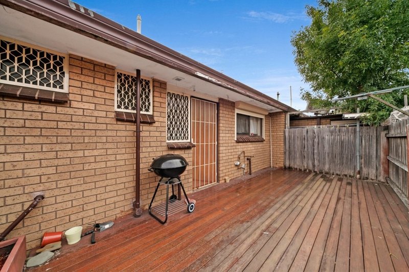 Photo - 2/34 St Johns Avenue, Springvale VIC 3171 - Image 10