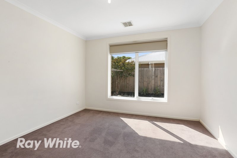 Photo - 2/34 Station Lake Road, Lara VIC 3212 - Image 5