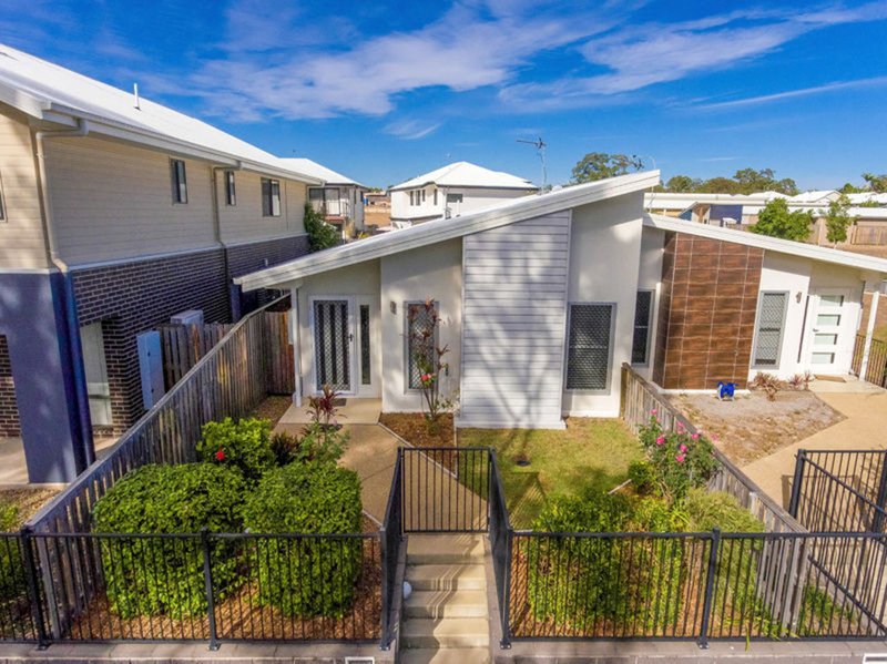 2/34 Wedgetail Road, Clinton QLD 4680